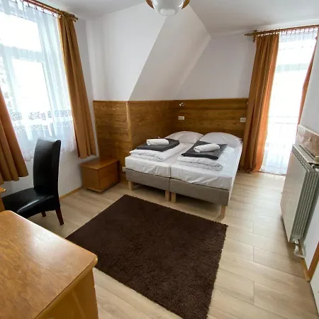 Bed & Breakfast Rusalka 2*